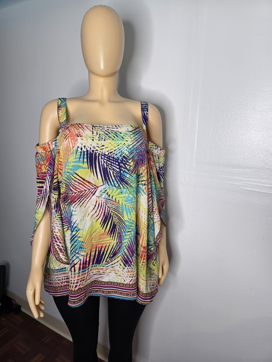 BOLD elements Tops - BOLD elements Multicolor Tropical Cold-Shoulder Top Size US/XL